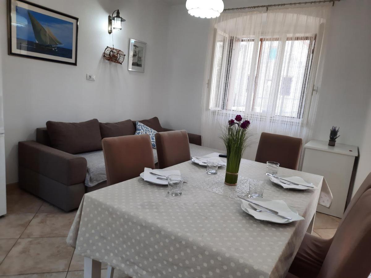 Apartments Villa Beba Komiža المظهر الخارجي الصورة