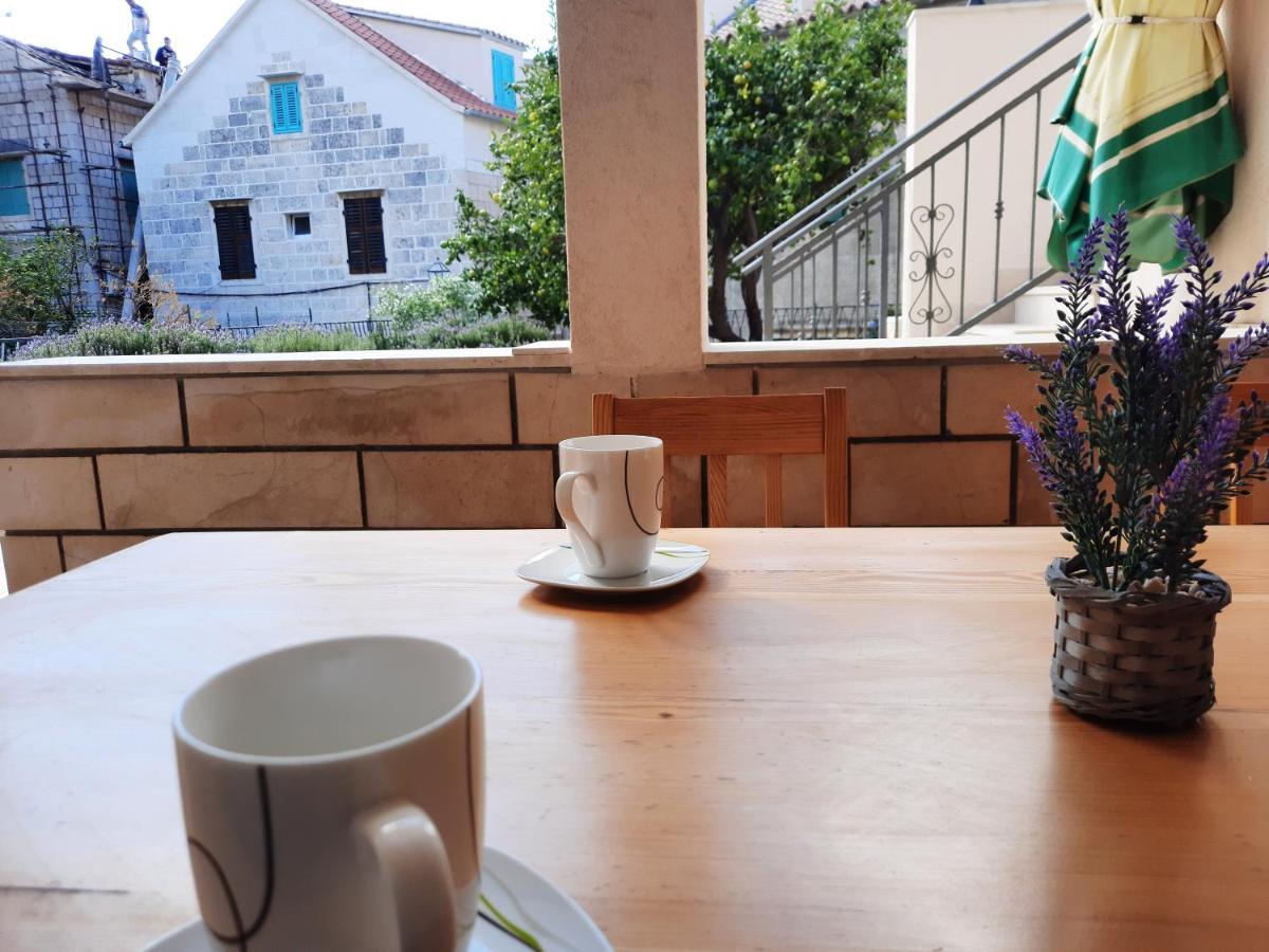 Apartments Villa Beba Komiža المظهر الخارجي الصورة