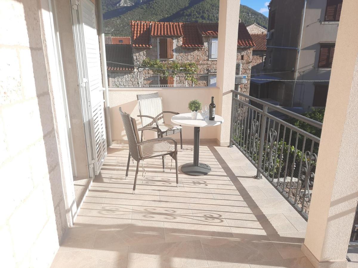 Apartments Villa Beba Komiža المظهر الخارجي الصورة