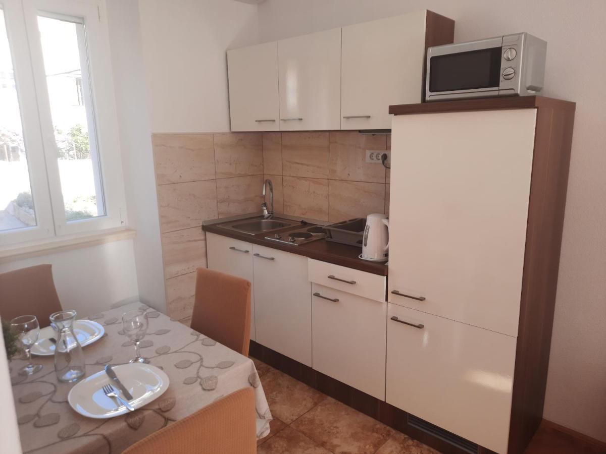 Apartments Villa Beba Komiža المظهر الخارجي الصورة