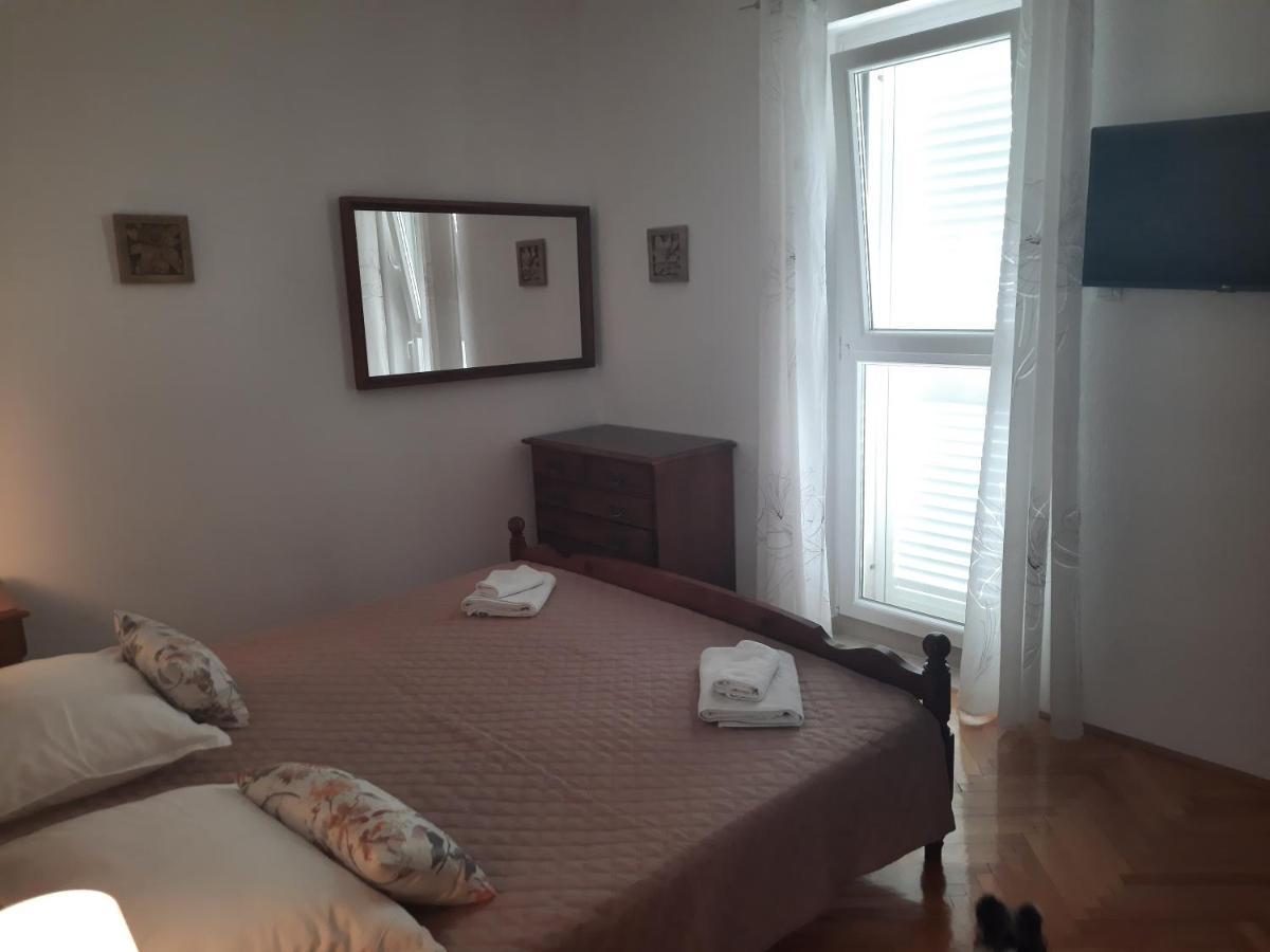 Apartments Villa Beba Komiža المظهر الخارجي الصورة