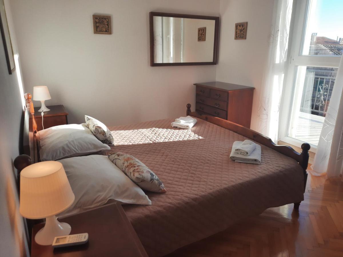 Apartments Villa Beba Komiža المظهر الخارجي الصورة