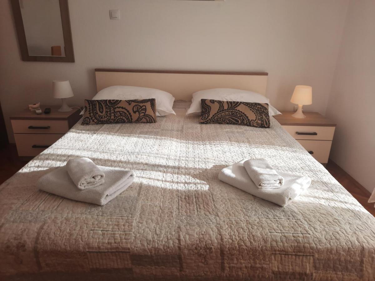 Apartments Villa Beba Komiža المظهر الخارجي الصورة