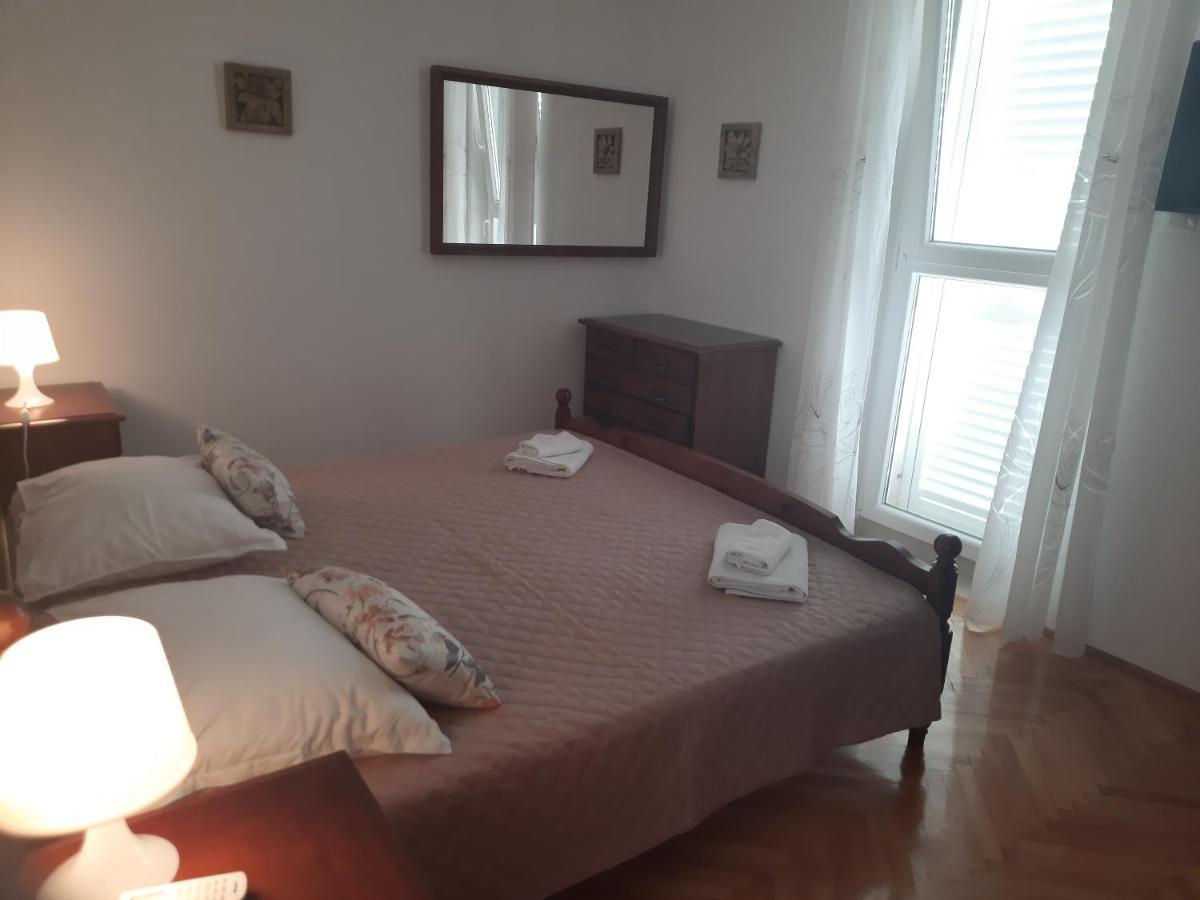 Apartments Villa Beba Komiža المظهر الخارجي الصورة